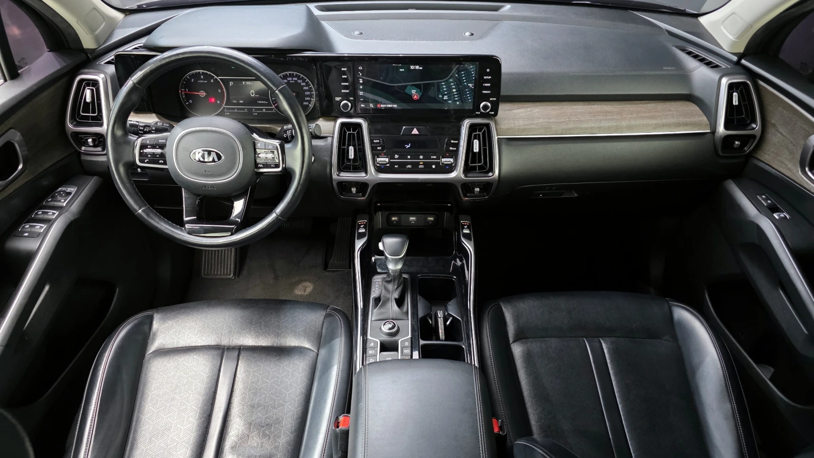 Kia Sorento 2.2 2WD TRENDY autogeorge.com, снимка 6 - Автомобили и джипове - 54147495