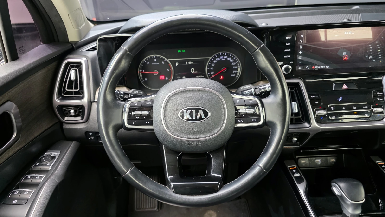 Kia Sorento 2.2 2WD TRENDY autogeorge.com, снимка 12 - Автомобили и джипове - 54147495