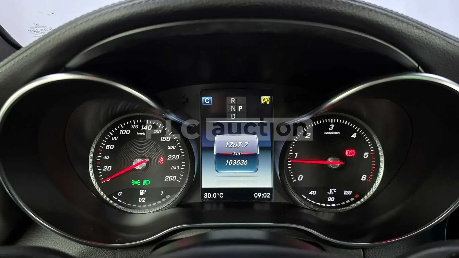 Mercedes-Benz GLC 220 d 4MATIC| PANO| КАМЕРА| ПОДГРЕВ| ВКЛ.ТЕХНОТЕСТ, снимка 7 - Автомобили и джипове - 54608119