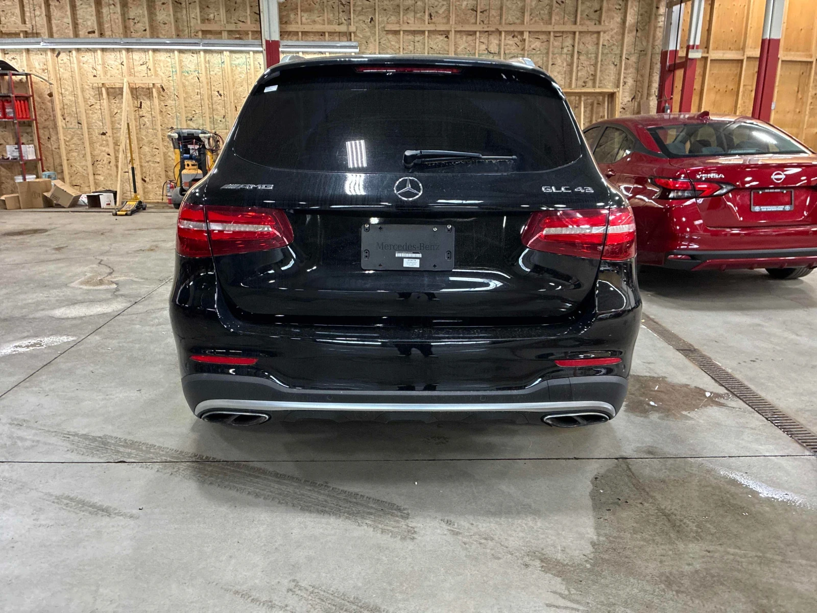 Mercedes-Benz GLC 43 AMG ДИСТРОНИК * ПОДГРЕВ * ПАНОРАМА * 360 * BURMESTER, снимка 4 - Автомобили и джипове - 54963404