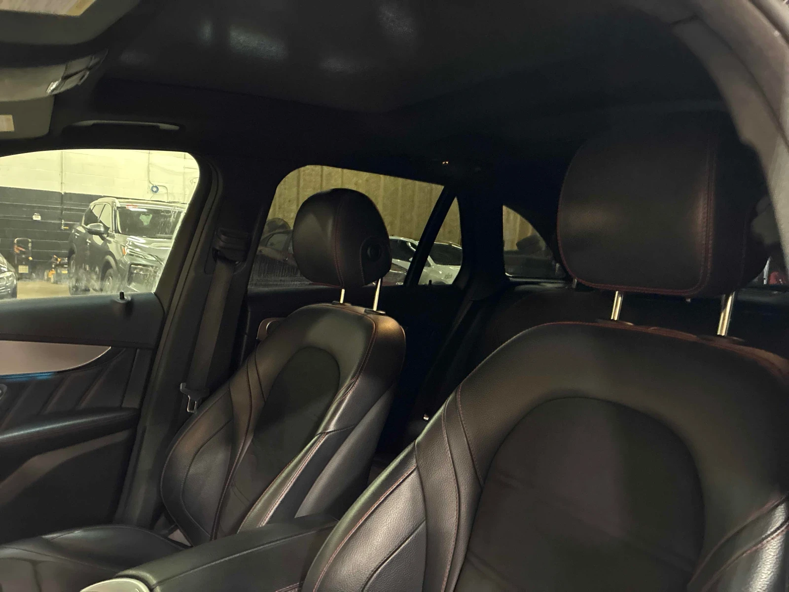 Mercedes-Benz GLC 43 AMG ДИСТРОНИК * ПОДГРЕВ * ПАНОРАМА * 360 * BURMESTER, снимка 9 - Автомобили и джипове - 54963404