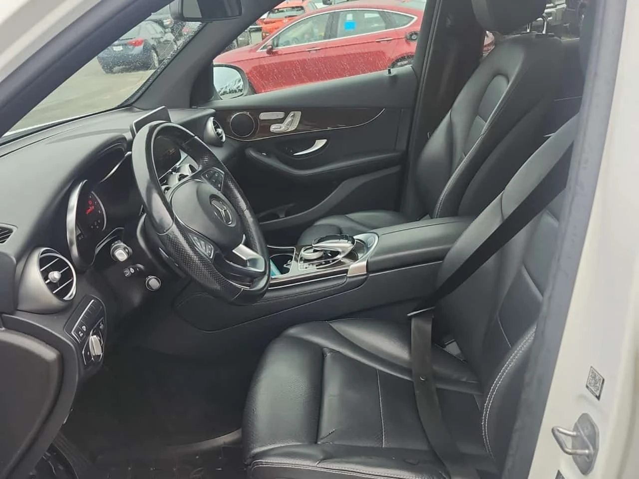 Mercedes-Benz GLC 300 CARFAX/360 КАМ/ПОДГРЕВ/ПАМЕТ/ПАНОРАМА, снимка 5 - Автомобили и джипове - 55328507
