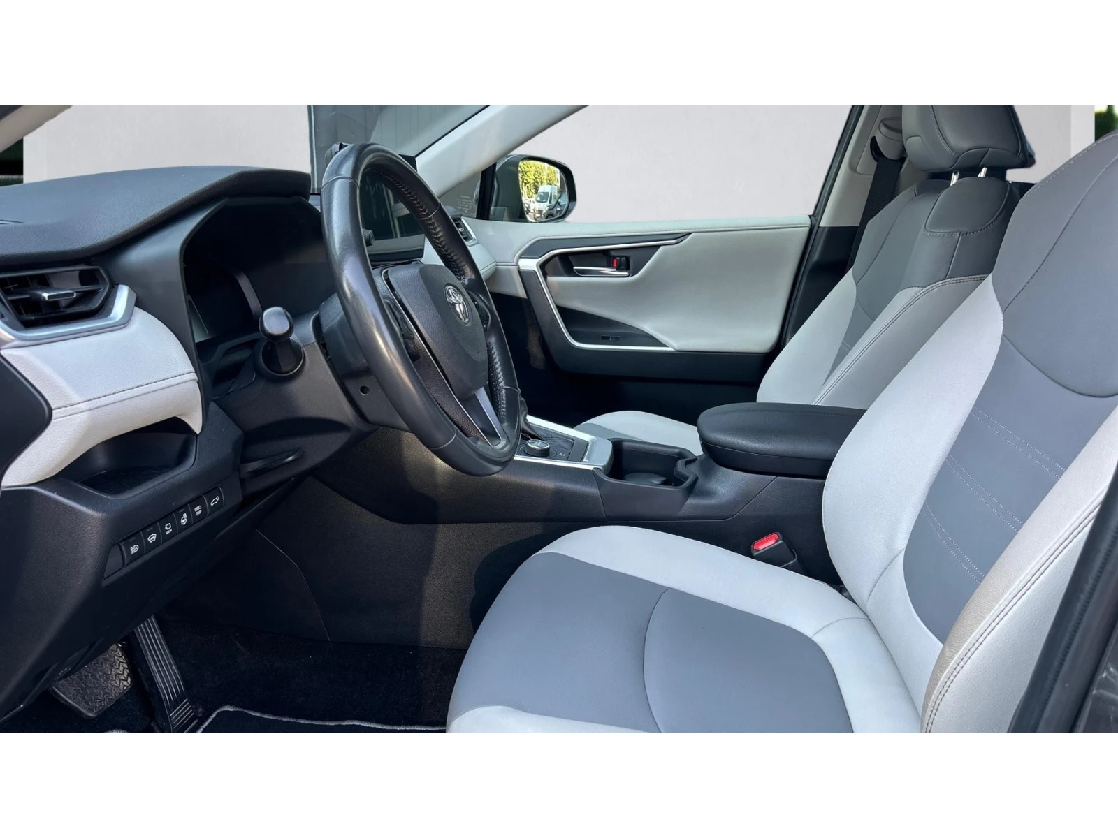 Toyota Rav4 LUXURY, Месечна вноска от 620  , снимка 12 - Автомобили и джипове - 55582721
