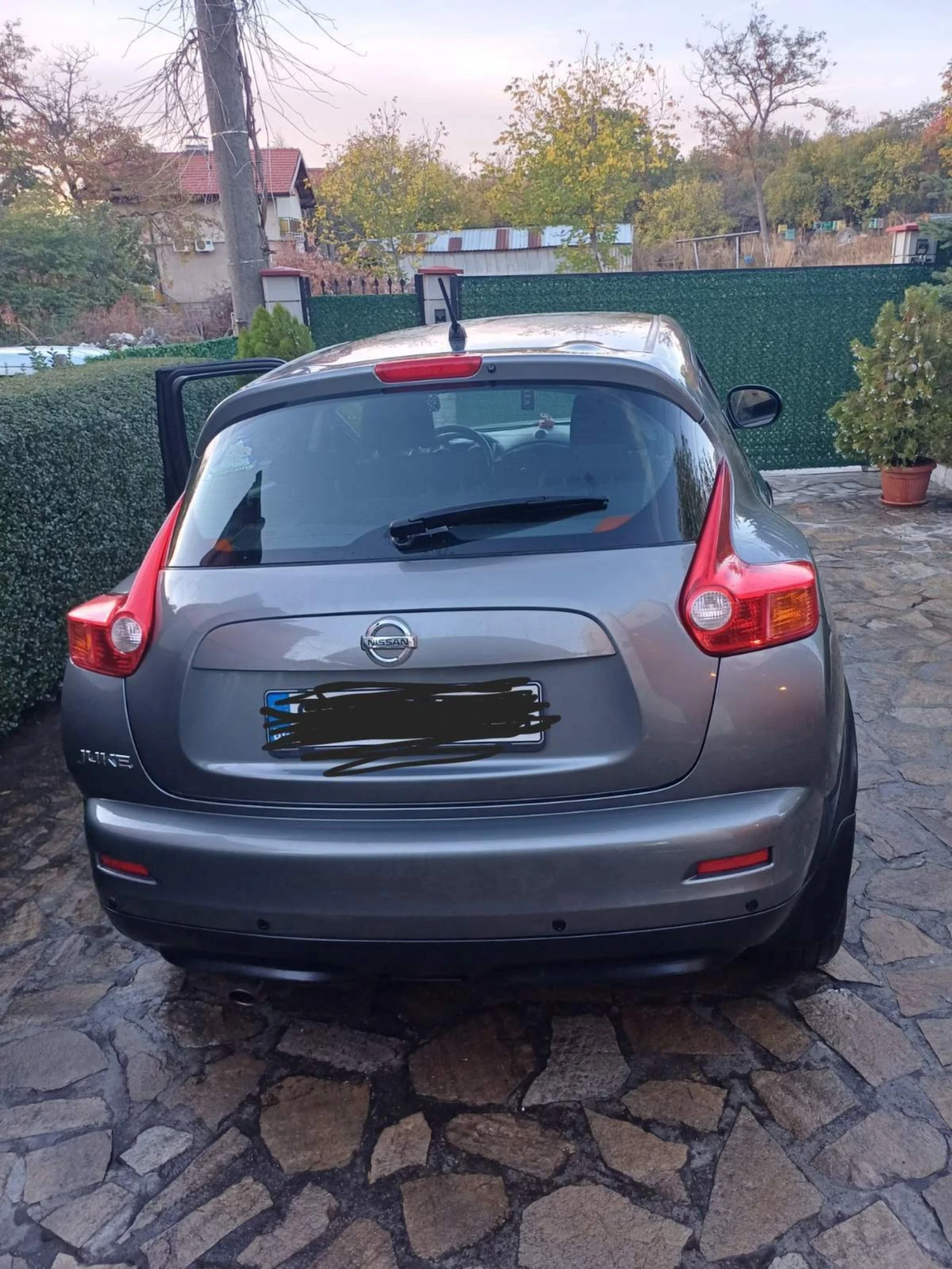 Nissan Juke + Газ, снимка 15 - Автомобили и джипове - 56451935