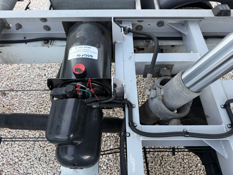 Ford Transit 2.4 Дизел, Тристранен самосвал, 7 местен, Климатик, снимка 15 - Бусове и автобуси - 52417075