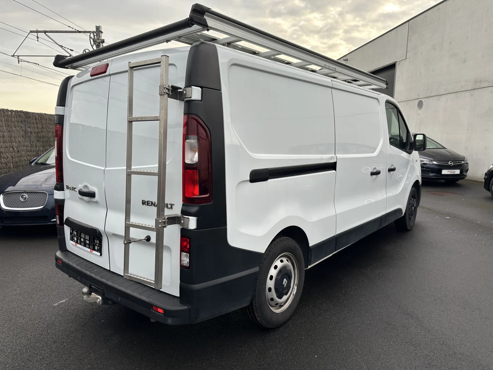 Renault Trafic L2H1 2.0 DCI 120HP - изображение 5