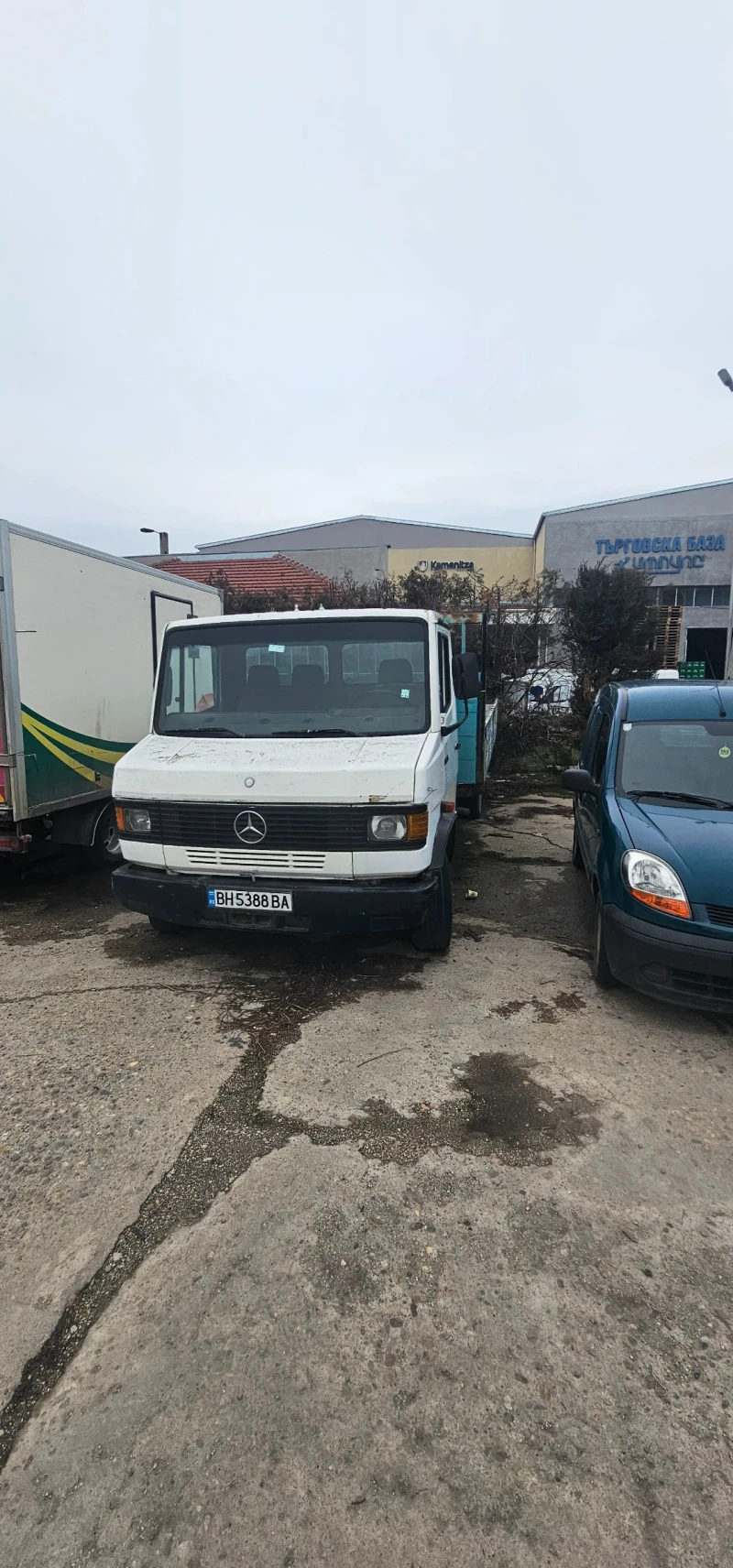 Mercedes-Benz 711 Бракуван , снимка 2 - Камиони - 53599247