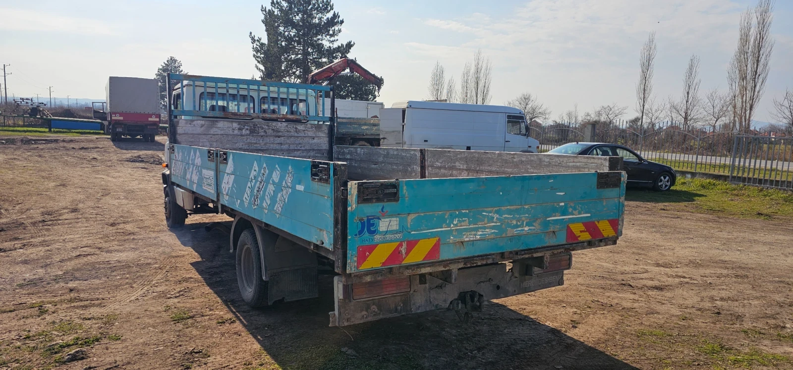 Mercedes-Benz 711 Бракуван , снимка 2 - Камиони - 53714806