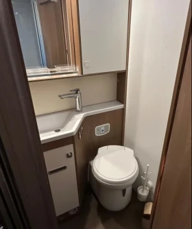 Кемпер Burstner IXEO, снимка 5