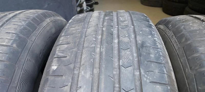 Гуми Летни 235/65R17, снимка 5 - Гуми и джанти - 32906101