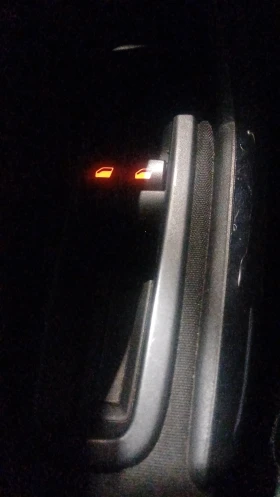 Peugeot 208, снимка 13