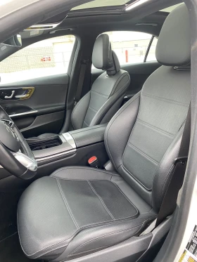 Mercedes-Benz C 300 4MATIC, снимка 13