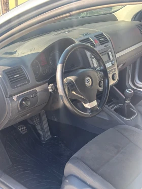 VW Golf - 3400 € / 6649.82 лв. - 81962870 6