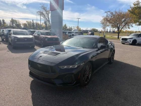 ������ Ford Mustang