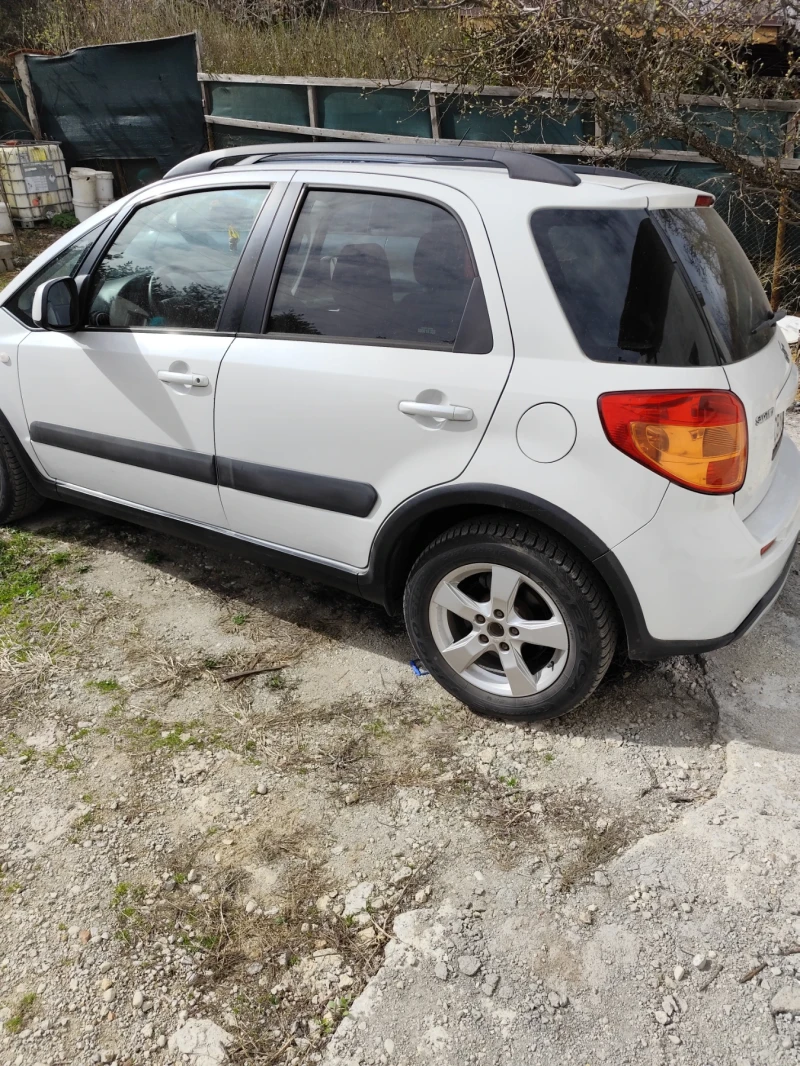 Suzuki SX4 FWD, снимка 2 - Автомобили и джипове - 49596137