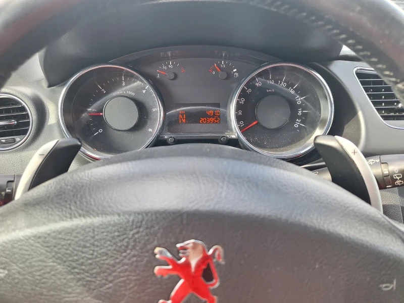 Peugeot 3008 1.6hdi, снимка 11 - Автомобили и джипове - 50467832