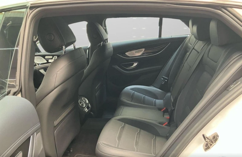 Mercedes-Benz AMG GT 53/4-MATIC/V8 STYLE/BURMESTER/HEADUP/NIGHT/DYNAMIC, снимка 12 - Автомобили и джипове - 51419995