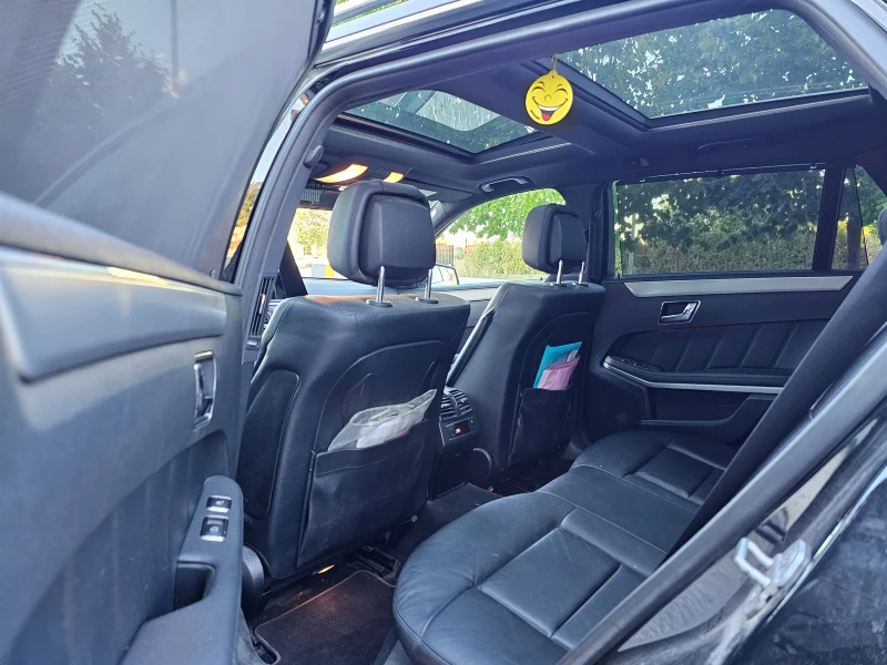 Mercedes-Benz E 350 AMG OPTIC DISTRONIC FULL 4-MATIC, снимка 13 - Автомобили и джипове - 51850304