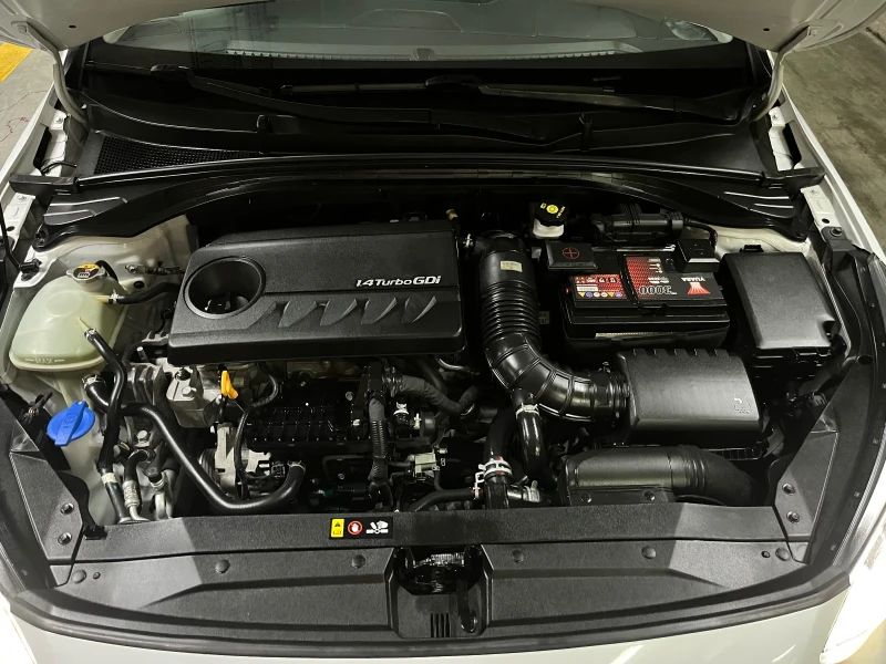 Kia Ceed 1.4 GDi AUTOMAT, снимка 16 - Автомобили и джипове - 52375540