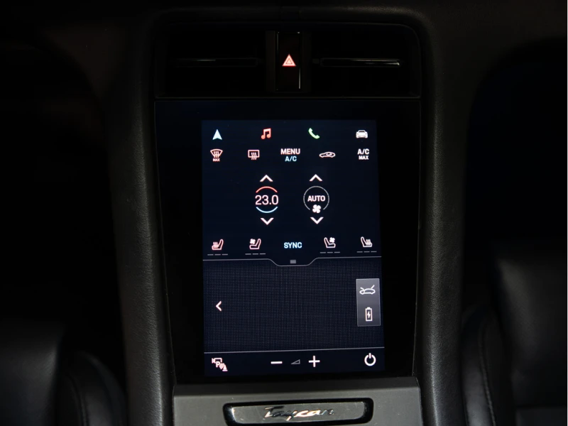 Porsche Taycan * Performance Plus * 4x4 * Sport-Chrono, снимка 13 - Автомобили и джипове - 52811165