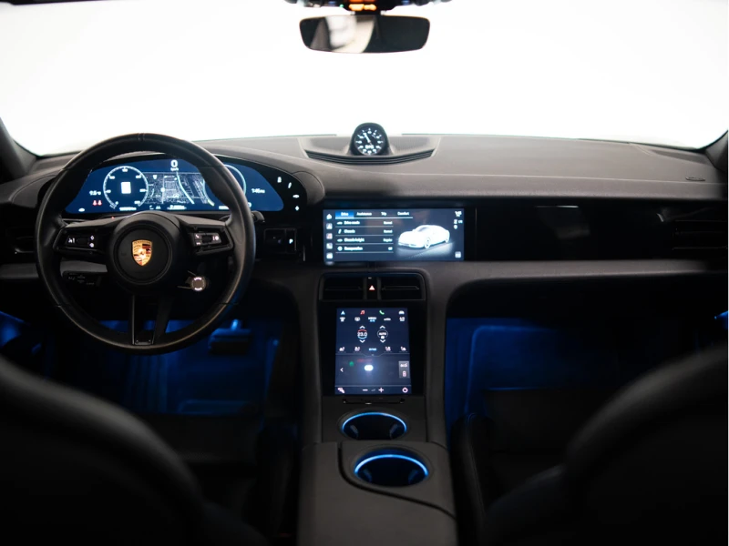 Porsche Taycan * Performance Plus * 4x4 * Sport-Chrono, снимка 11 - Автомобили и джипове - 52811165
