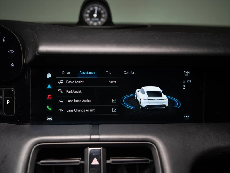 Porsche Taycan * Performance Plus * 4x4 * Sport-Chrono, снимка 12 - Автомобили и джипове - 52811165