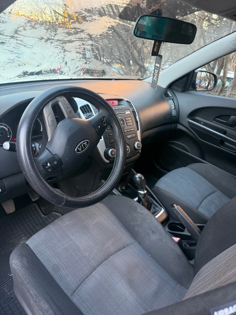 Kia Ceed, снимка 7 - Автомобили и джипове - 52939974