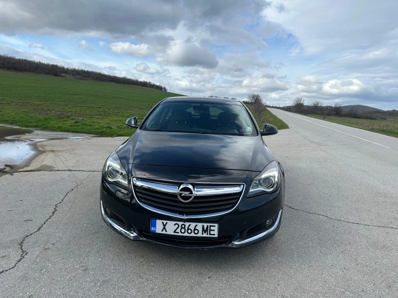 Opel Insignia, снимка 2 - Автомобили и джипове - 53561128