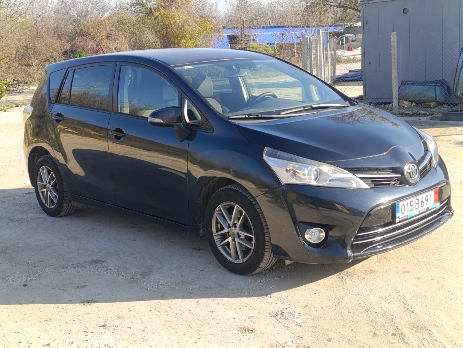 Toyota Verso 1, 6 D, снимка 3 - Автомобили и джипове - 50066842