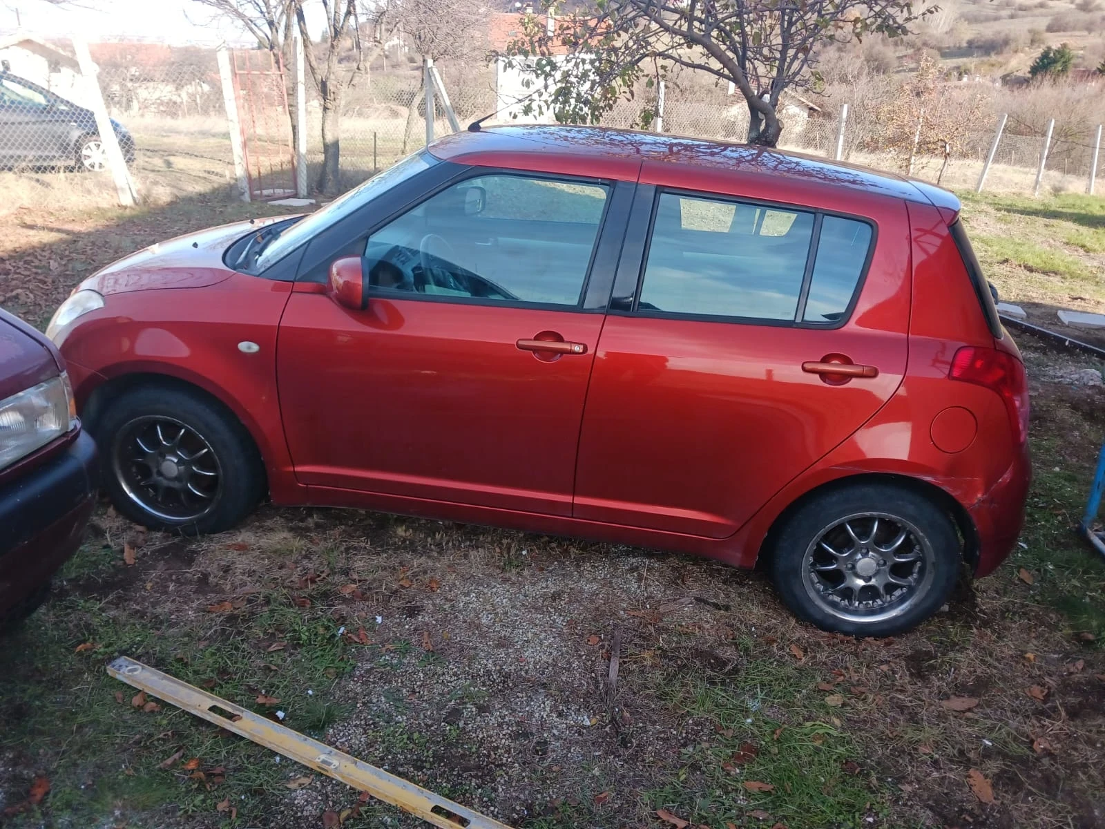 Suzuki Swift 1.3 - изображение 5