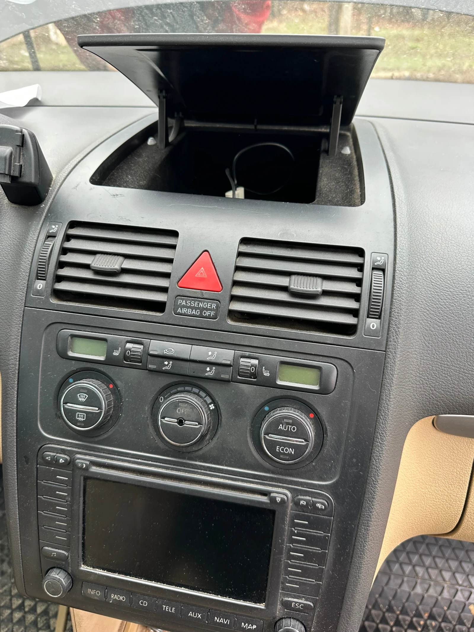 VW Touran 2.0TDI DSG NAVI | Mobile.bg   14