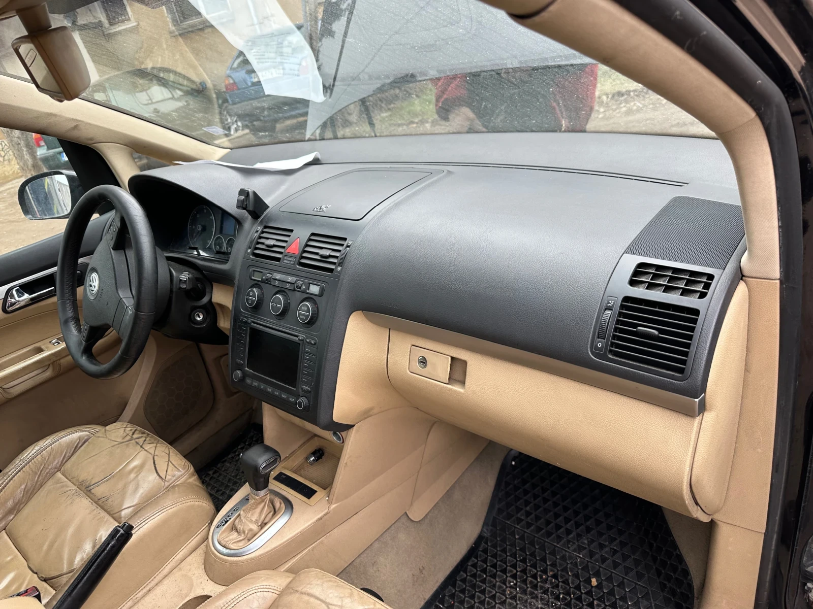 VW Touran 2.0TDI DSG NAVI | Mobile.bg   11