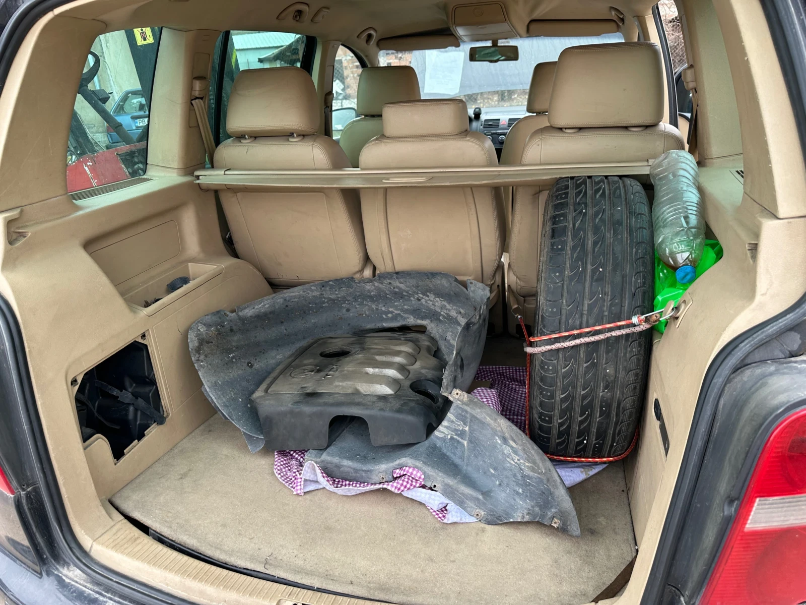 VW Touran 2.0TDI DSG NAVI | Mobile.bg   16