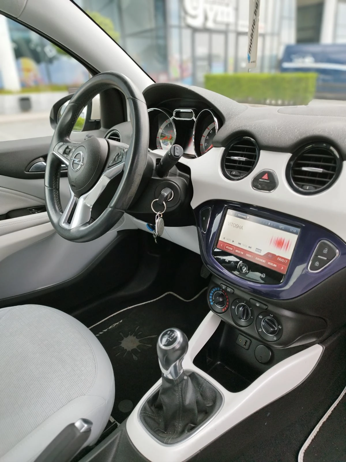 Opel Adam 4 цилиндъра, КАТО НОВА - изображение 10