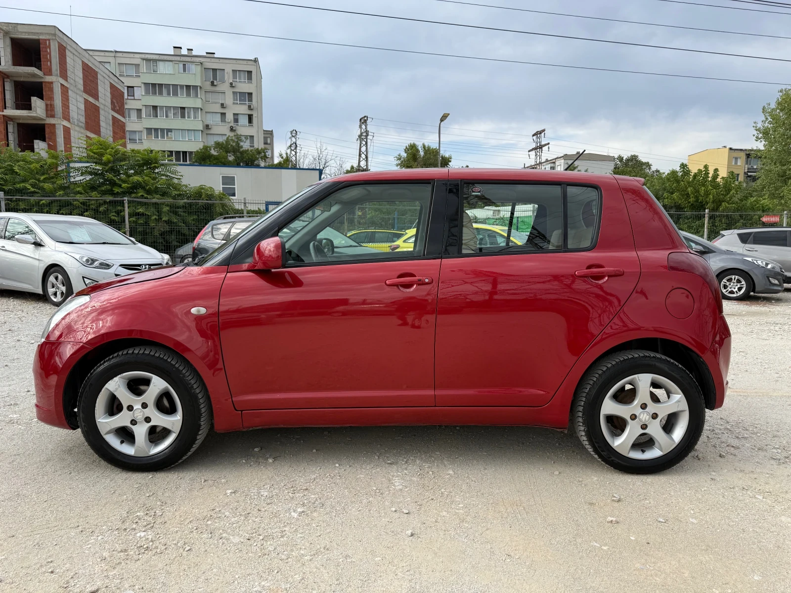 Suzuki Swift 4x4 / КОЖА / БЕНЗИН - изображение 9