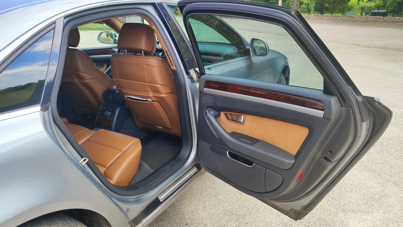 Audi A8 3000 - изображение 8