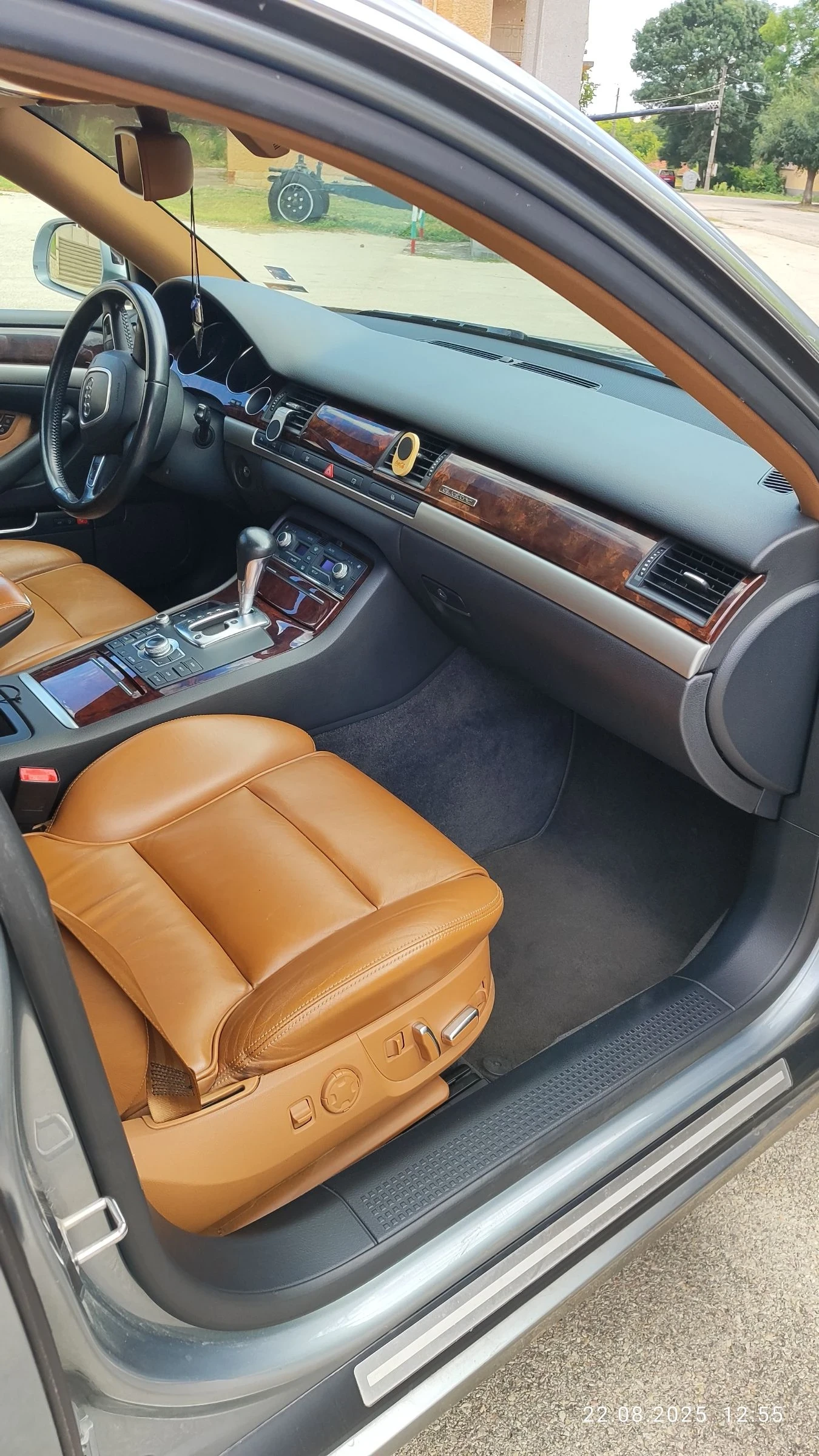 Audi A8 3000 - изображение 10