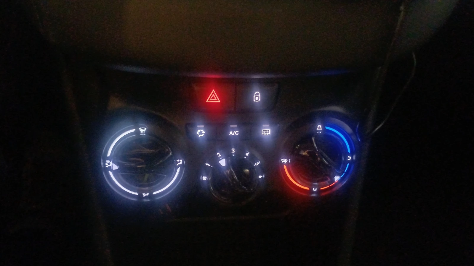 Peugeot 208 | Mobile.bg � ����������� 11