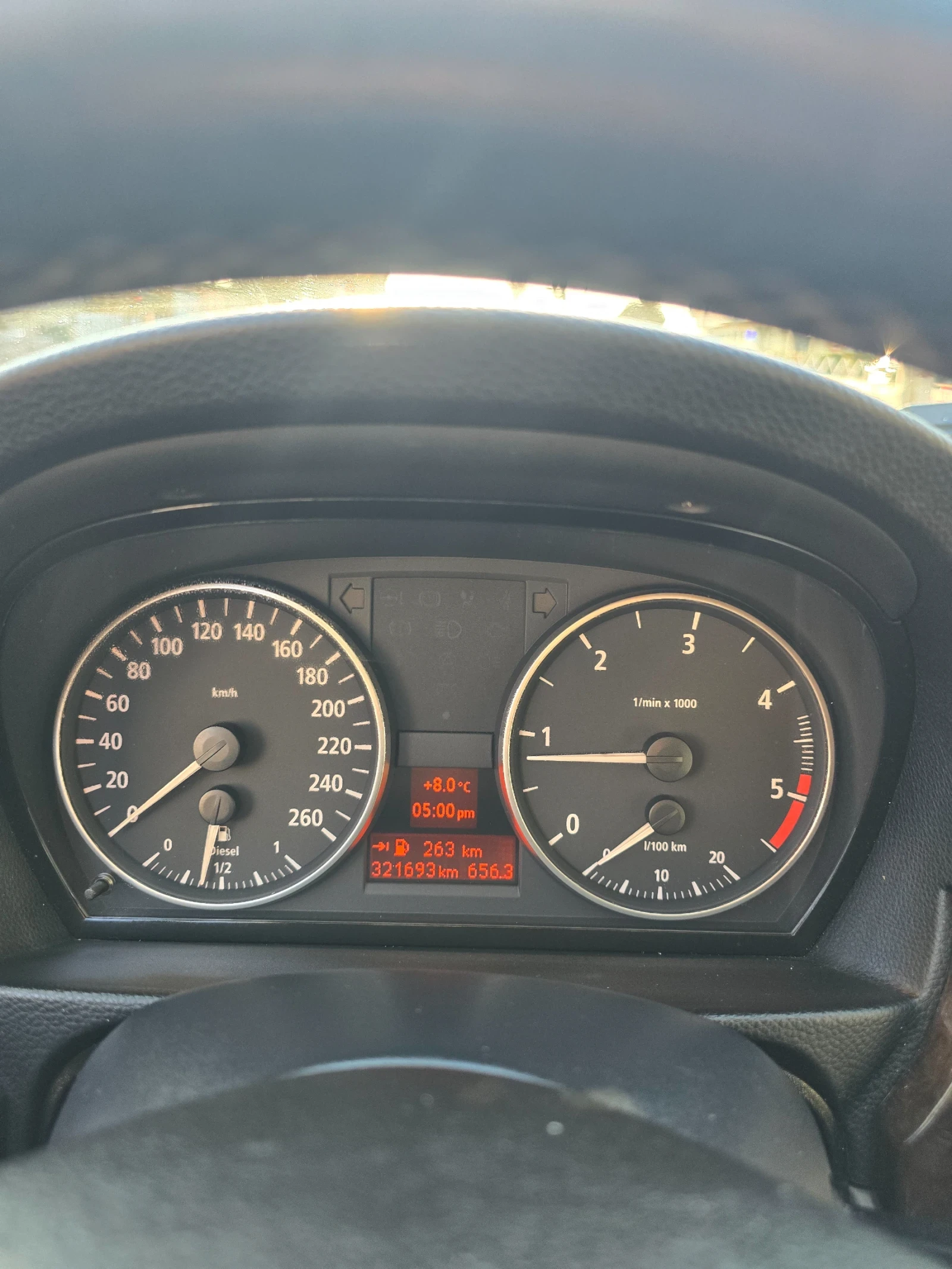 BMW 320, снимка 8 - Автомобили и джипове - 53641625