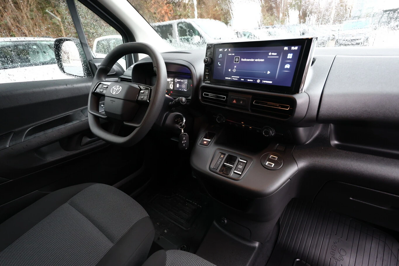 Toyota Proace City | Mobile.bg � ����������� 7