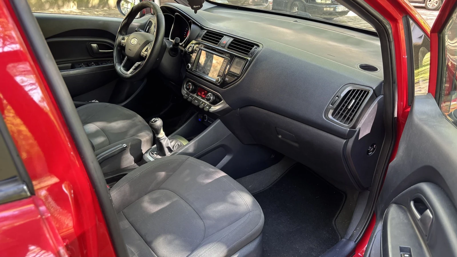 Kia Rio, снимка 16 - Автомобили и джипове - 54324777