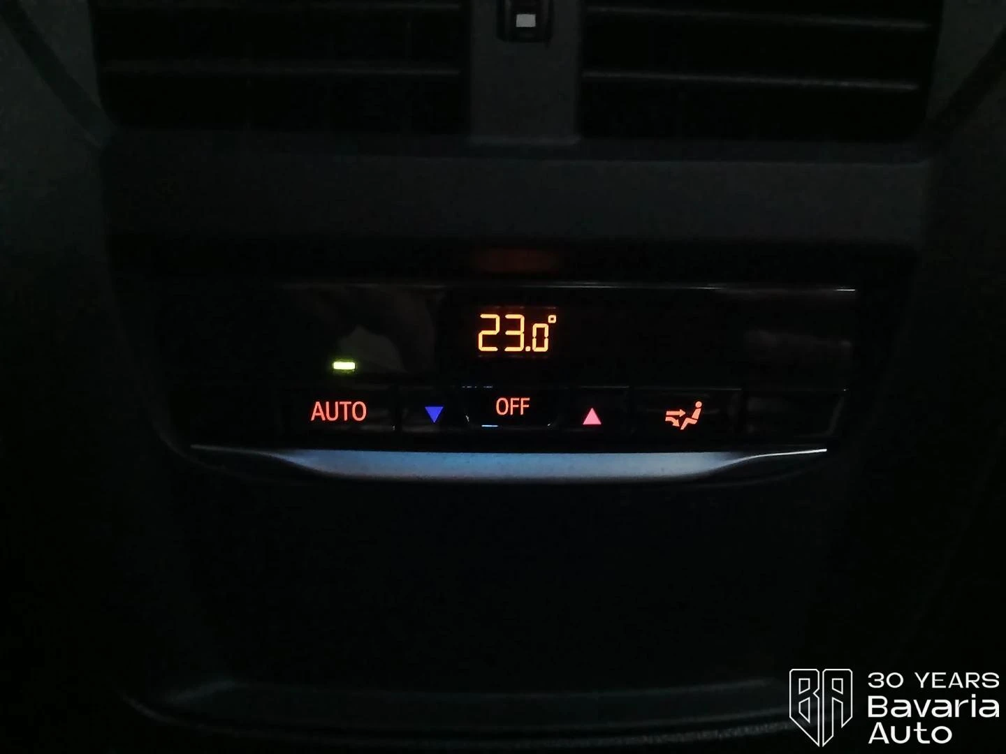 BMW M4 Competition xDrive Coupe Sportautomatic, снимка 16 - Автомобили и джипове - 54640985
