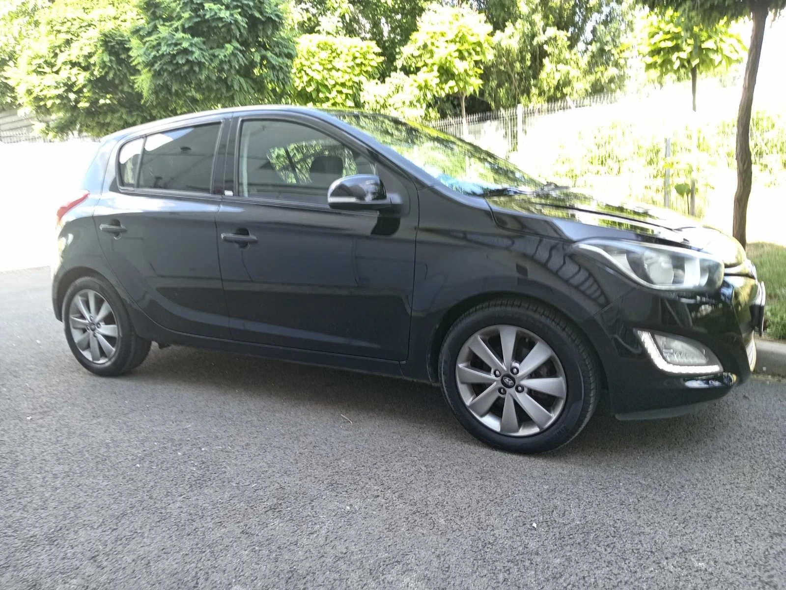 Hyundai I20 !!!1.4 Benzin !!! Avtomatic!!!, снимка 2 - Автомобили и джипове - 55371713