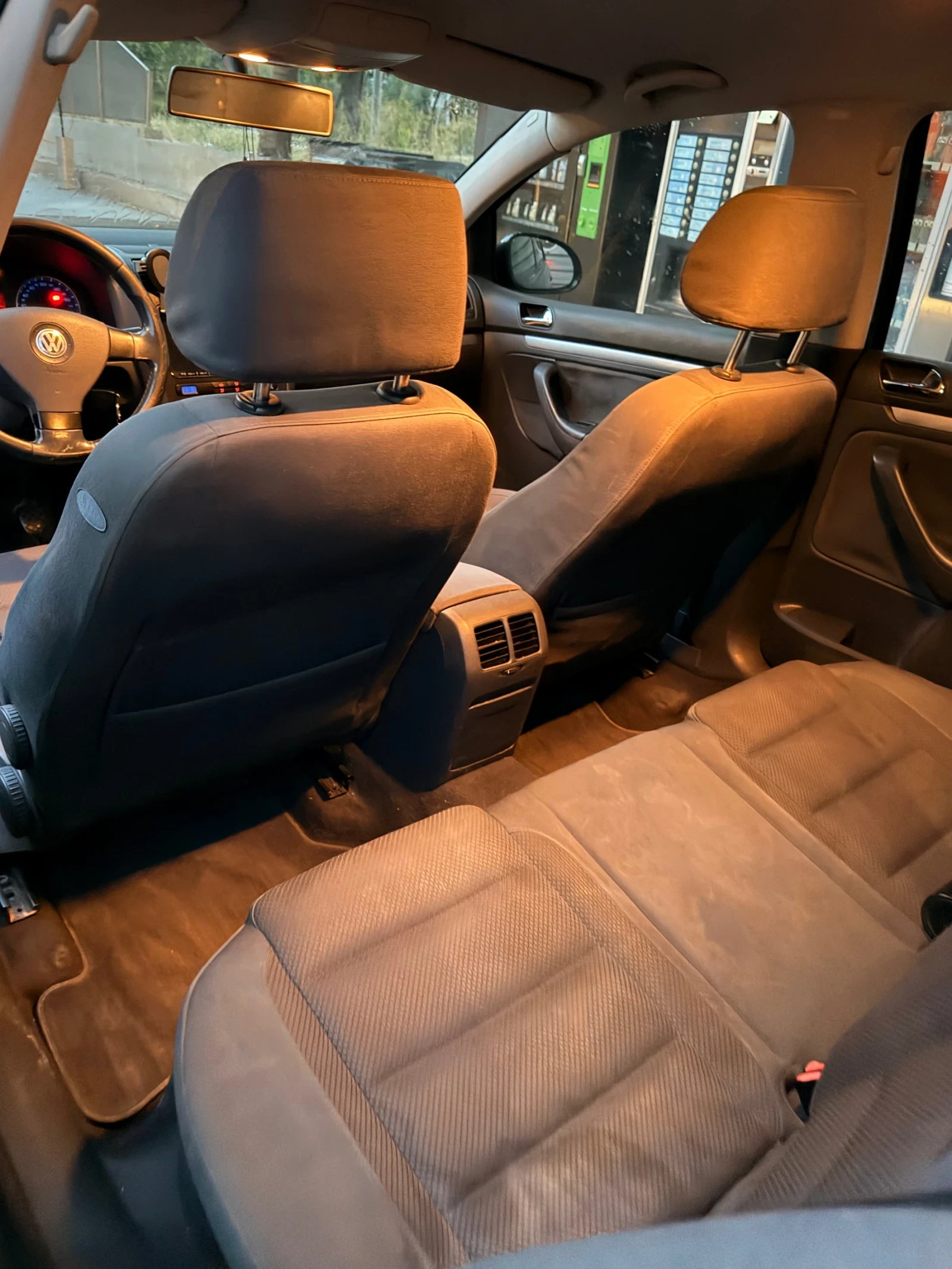 VW Golf, снимка 5 - Автомобили и джипове - 55793043
