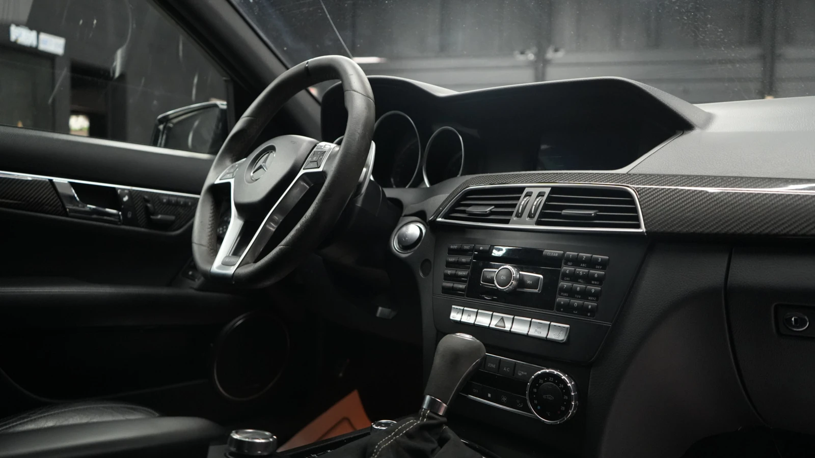 Mercedes-Benz C 63 AMG, снимка 13 - Автомобили и джипове - 56062566