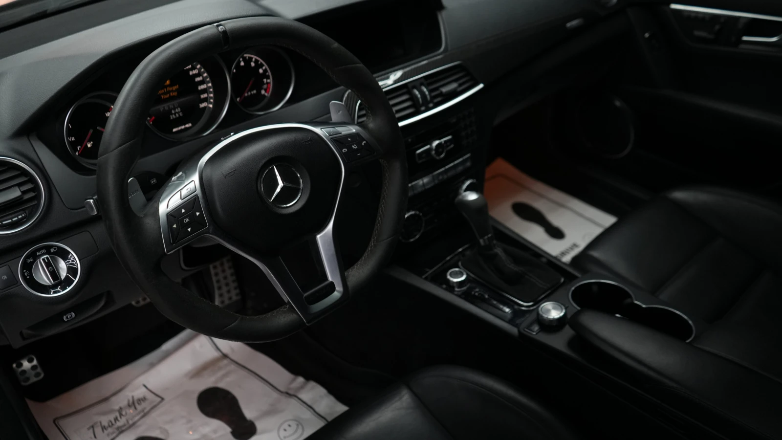 Mercedes-Benz C 63 AMG, снимка 11 - Автомобили и джипове - 56062566