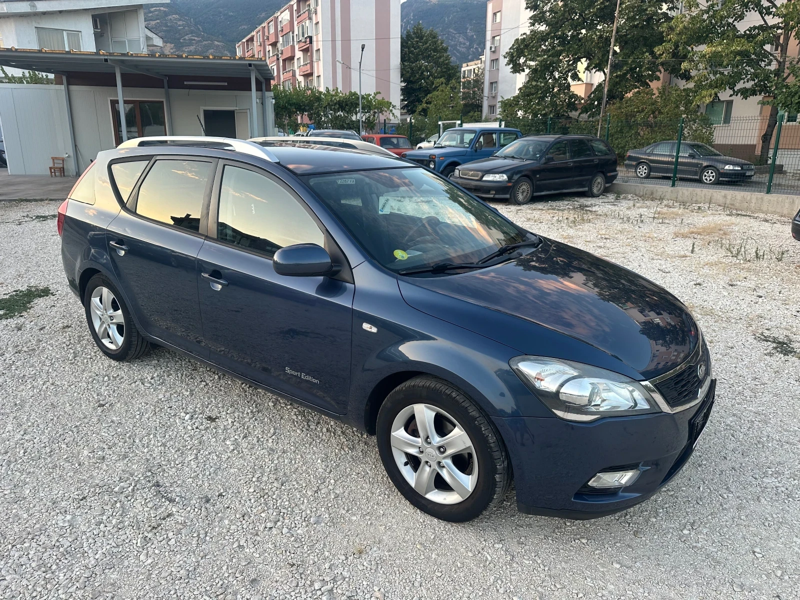 Kia Ceed 1.6-FACELIFT-126KS-SW, снимка 5 - Автомобили и джипове - 56605137