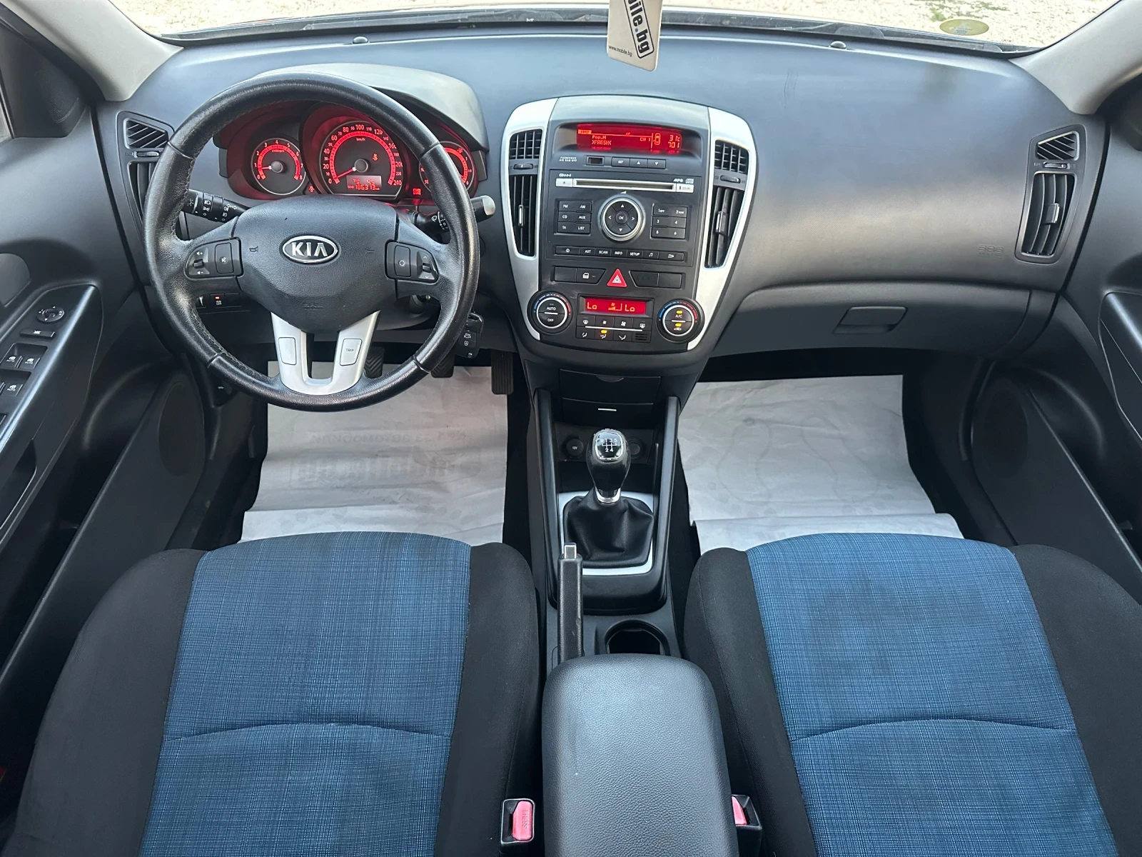 Kia Ceed 1.6-FACELIFT-126KS-SW, снимка 11 - Автомобили и джипове - 56605137