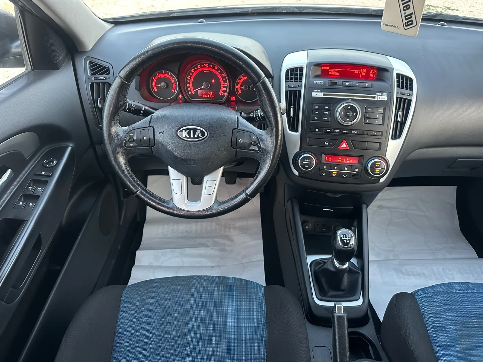 Kia Ceed 1.6-FACELIFT-126KS-SW, снимка 10 - Автомобили и джипове - 56605137