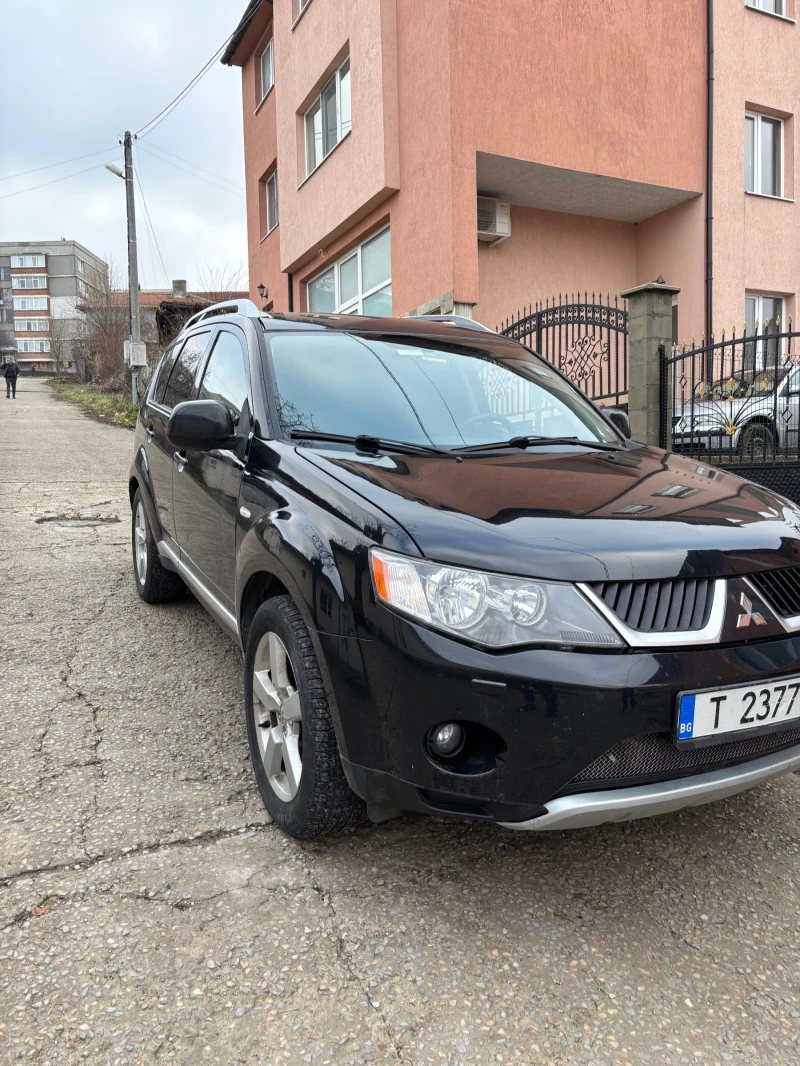 Mitsubishi Outlander 2.0 TDI, снимка 2 - Автомобили и джипове - 48321145